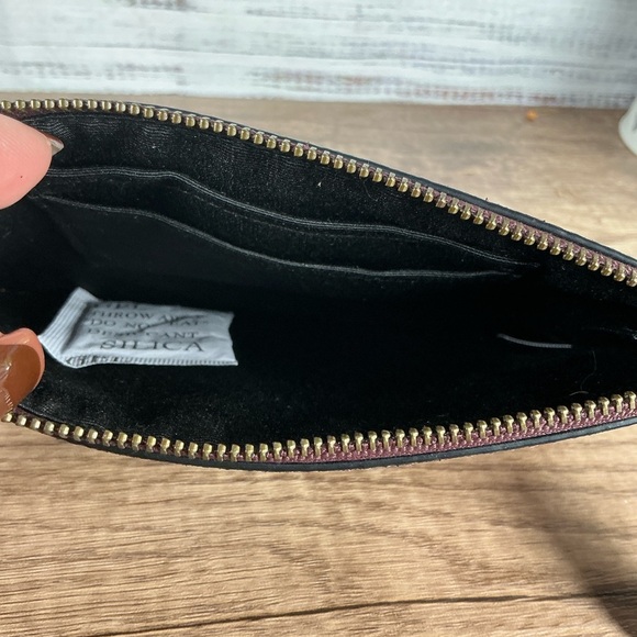 Coach Metallic Cherry Glittering Burgundy Wristlet Sparkly Bag Holidays - Picture 9 of 9